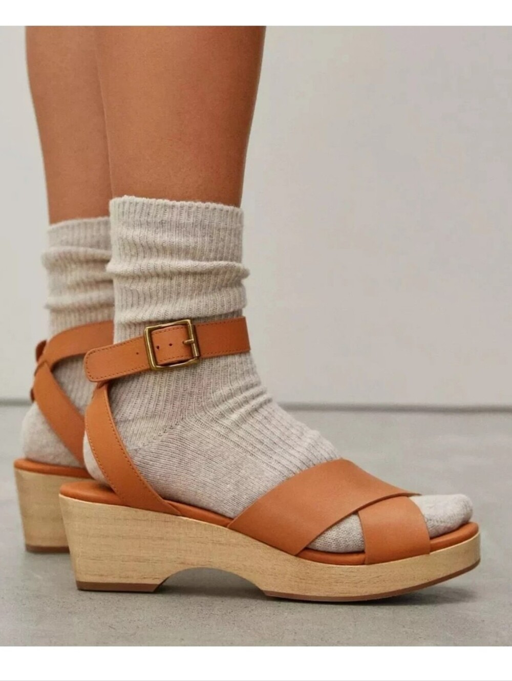 Everlane The Clog Sandal Brown Leather Wooden Strappy Heeled Sandals Size 6.5